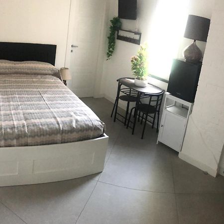 Kimy B&B Pompeï Buitenkant foto